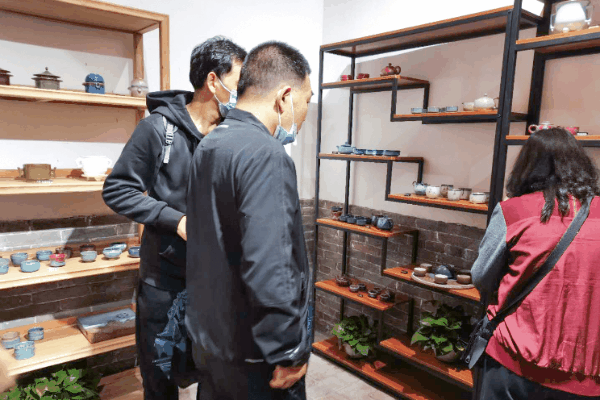 国庆第三天,神垕古镇景区竟然火到爆!现场照片! 国庆第三天,神垕古镇景区竟然火到爆!现场照片!
