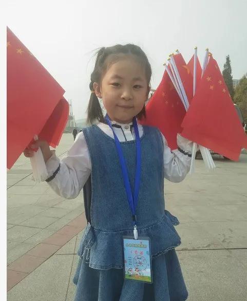 小小萌娃义卖为贫困学生捐书籍,乐善之心源自禹州! 小小萌娃义卖为贫困学生捐书籍,乐善之心源自禹州!
