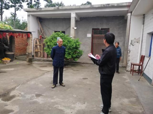 禹州市:双节假期不放松 履职尽责抓扶贫 禹州市:双节假期不放松 履职尽责抓扶贫