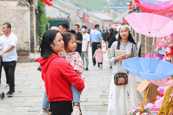 “双节”期间,禹州共接待游客63.4万人次,旅游收入1.12亿! “双节”期间,禹州共接待游客63.4万人次,旅游收入1.12亿!