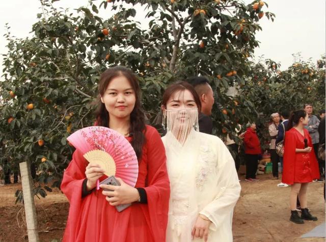 禹州磨街乡刘门村第二届“十全‘柿’美”短视频大赛启动活动隆重举行! 禹州磨街乡刘门村第二届“十全‘柿’美”短视频大赛启动活动隆重举行!