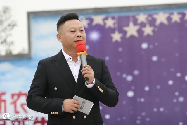 禹州籍《星光大道》歌手桑小珍三姐妹感恩家乡回馈义演精彩现场! 禹州籍《星光大道》歌手桑小珍三姐妹感恩家乡回馈义演精彩现场!
