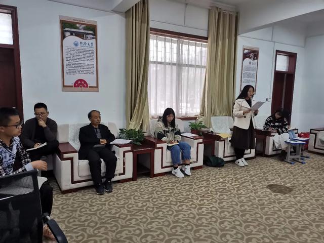 禹州南区学校举办月考质量分析会 禹州南区学校举办月考质量分析会