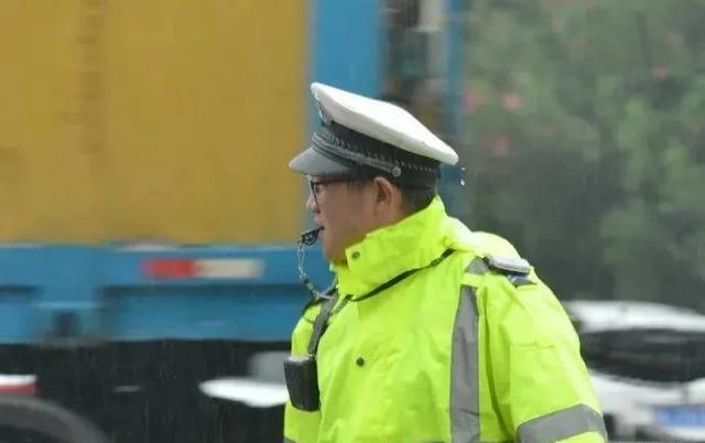 禹州交警发布雨季安全行车知识! 禹州交警发布雨季安全行车知识!