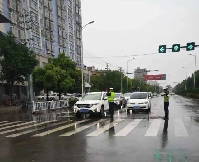 禹州交警发布雨季安全行车知识! 禹州交警发布雨季安全行车知识!