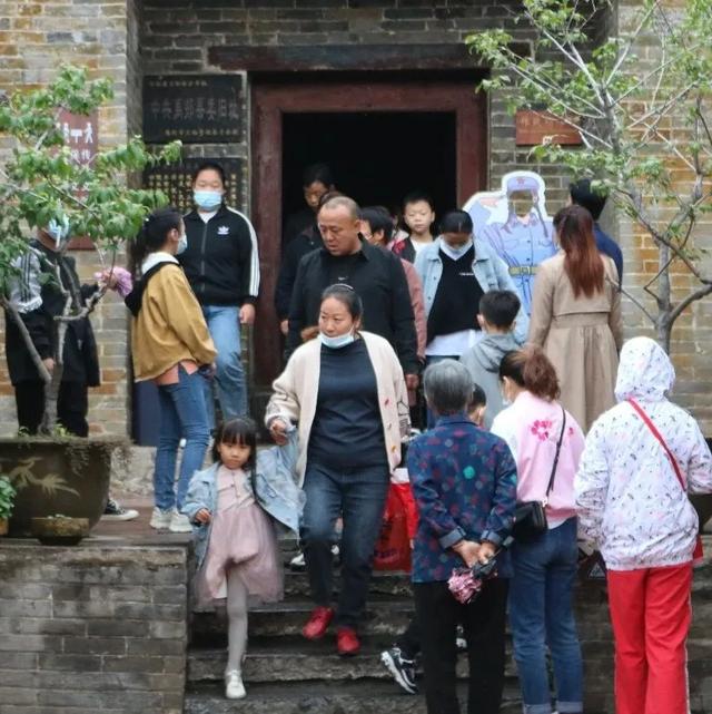 河南卫视报道禹州神垕古镇!这里不只有老街,还有 河南卫视报道禹州神垕古镇!这里不只有老街,还有