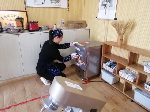 禹州市实验幼儿园光盘行动进行中 禹州市实验幼儿园光盘行动进行中