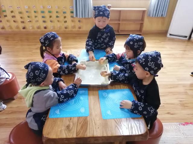 禹州市实验幼儿园光盘行动进行中 禹州市实验幼儿园光盘行动进行中