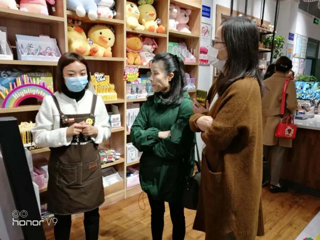 许昌市店领导莅临禹州校园书店参观指导 许昌市店领导莅临禹州校园书店参观指导