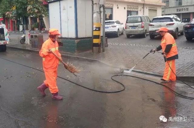 禹州环卫:深化雨后道路作业 迅速恢复城市清洁 禹州环卫:深化雨后道路作业 迅速恢复城市清洁