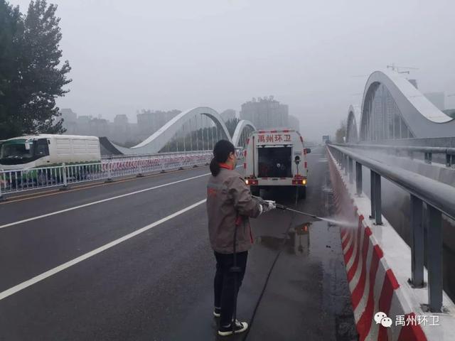 禹州环卫:深化雨后道路作业 迅速恢复城市清洁 禹州环卫:深化雨后道路作业 迅速恢复城市清洁