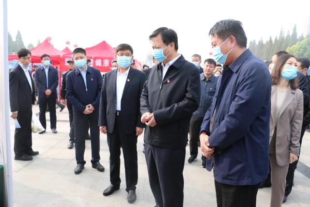 禹州市“庆丰收迎小康”消费扶贫农特产品展销会举行 禹州市“庆丰收迎小康”消费扶贫农特产品展销会举行