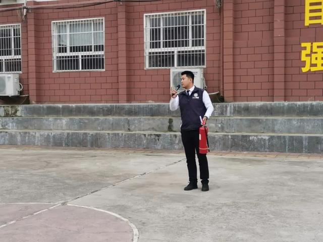 禹州南区学校开展消防安全教育活动 禹州南区学校开展消防安全教育活动