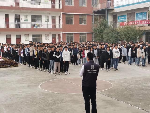 禹州南区学校开展消防安全教育活动 禹州南区学校开展消防安全教育活动