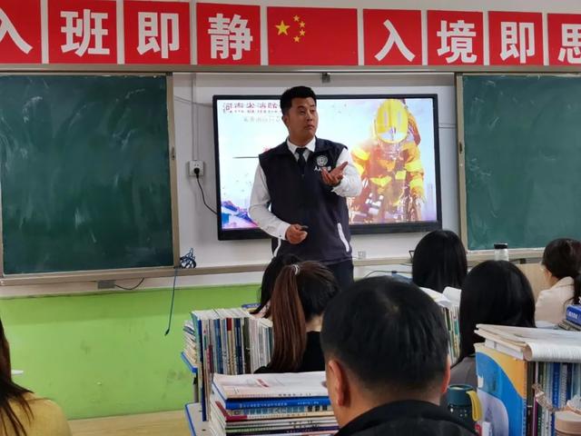 禹州南区学校开展消防安全教育活动 禹州南区学校开展消防安全教育活动