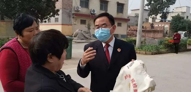 禹州市检察院开展检察服务宣传活动 禹州市检察院开展检察服务宣传活动