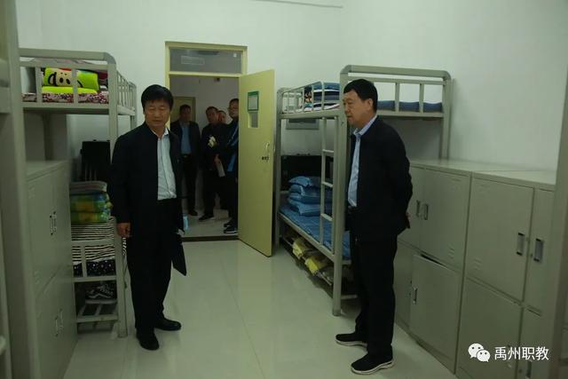 许昌技术经济学校到禹州中专参观交流 许昌技术经济学校到禹州中专参观交流