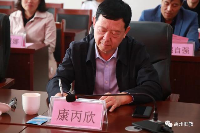 许昌技术经济学校到禹州中专参观交流 许昌技术经济学校到禹州中专参观交流