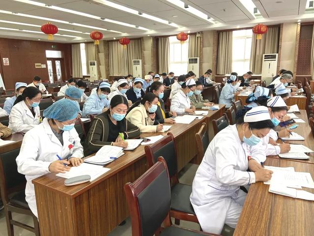 禹州市中心医院开展中层干部廉政大约谈 禹州市中心医院开展中层干部廉政大约谈