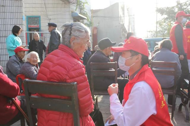 禹州二院九九重阳享健康,浓浓义诊敬老情 禹州二院九九重阳享健康,浓浓义诊敬老情