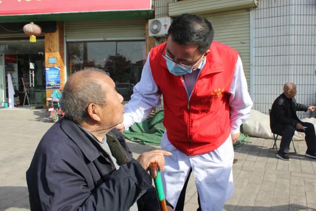 禹州二院九九重阳享健康,浓浓义诊敬老情 禹州二院九九重阳享健康,浓浓义诊敬老情