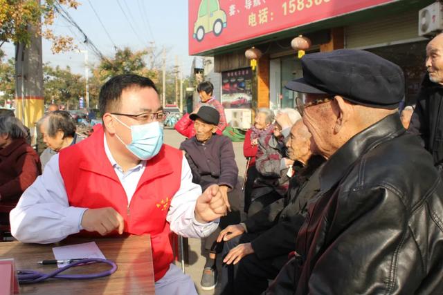 禹州二院九九重阳享健康,浓浓义诊敬老情 禹州二院九九重阳享健康,浓浓义诊敬老情