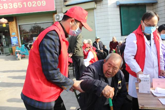 禹州二院九九重阳享健康,浓浓义诊敬老情 禹州二院九九重阳享健康,浓浓义诊敬老情
