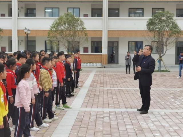 禹州市第五实验学校消防安全演练 禹州市第五实验学校消防安全演练
