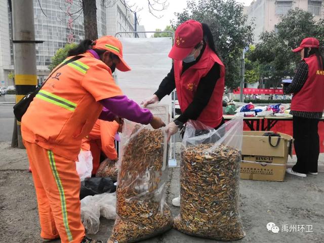 禹州环卫:又逢周五清洁日 多措并举促品质 禹州环卫:又逢周五清洁日 多措并举促品质
