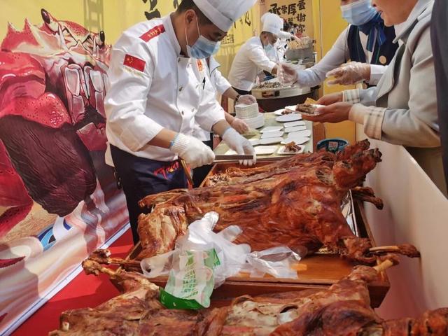 禹州首届业主答蟹宴,美味食光记暖心落幕了! 禹州首届业主答蟹宴,美味食光记暖心落幕了!