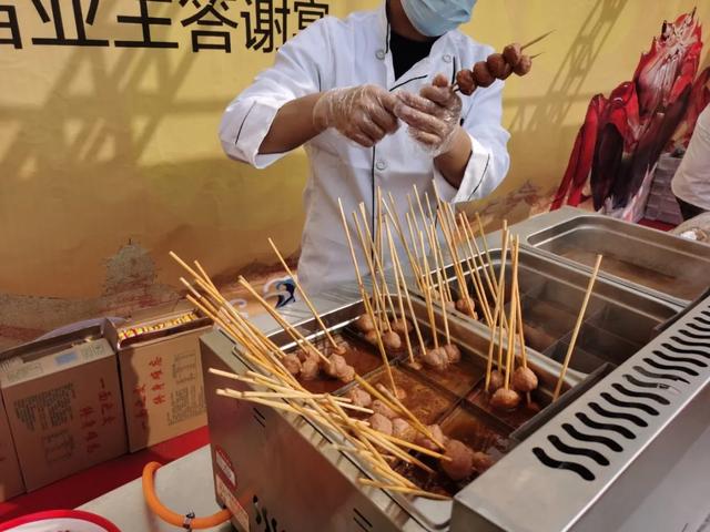禹州首届业主答蟹宴,美味食光记暖心落幕了! 禹州首届业主答蟹宴,美味食光记暖心落幕了!