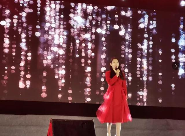 “中国梦 劳动美 工会情”文艺演出进基层 走进平禹煤电方山新井 “中国梦 劳动美 工会情”文艺演出进基层 走进平禹煤电方山新井