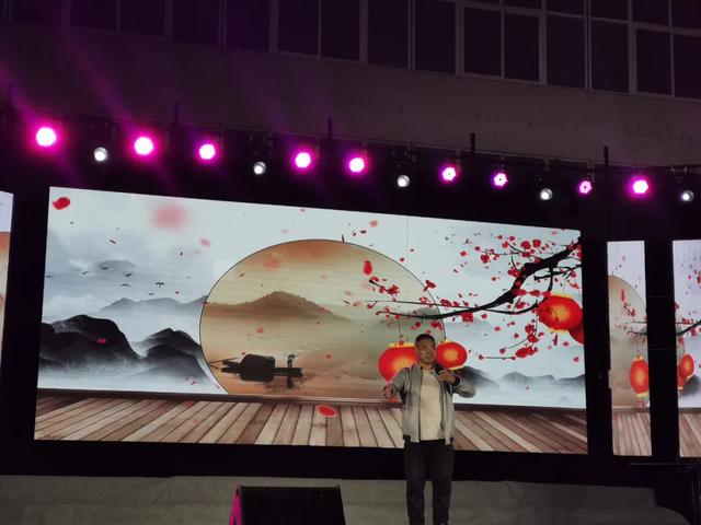 “中国梦 劳动美 工会情”文艺演出进基层 走进平禹煤电方山新井 “中国梦 劳动美 工会情”文艺演出进基层 走进平禹煤电方山新井