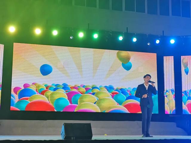 “中国梦 劳动美 工会情”文艺演出进基层 走进平禹煤电方山新井 “中国梦 劳动美 工会情”文艺演出进基层 走进平禹煤电方山新井