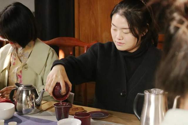禹州钧瓷茶艺师研修培训班在陶瓷官署开课啦! 禹州钧瓷茶艺师研修培训班在陶瓷官署开课啦!