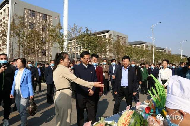 禹州中专出彩许昌市技能展示周开幕式 禹州中专出彩许昌市技能展示周开幕式