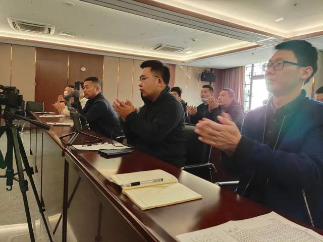 辛国正大师继续讲述:钧陶瓷材料的理论解析及其实践应用 辛国正大师继续讲述:钧陶瓷材料的理论解析及其实践应用