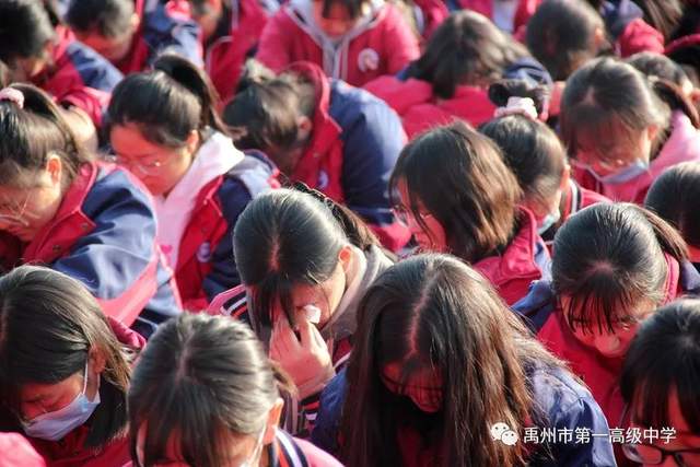 点燃激情、决胜高考、中考,禹州一高励志报告会振奋人心! 点燃激情、决胜高考、中考,禹州一高励志报告会振奋人心!