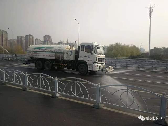 禹州环卫:战低温,不惧严寒 大清洁,热情似火 禹州环卫:战低温,不惧严寒 大清洁,热情似火