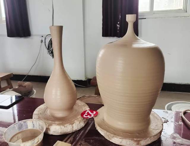 “大禹杯”钧陶瓷手拉坯工和钧陶瓷创意雕塑工技能竞赛 “大禹杯”钧陶瓷手拉坯工和钧陶瓷创意雕塑工技能竞赛