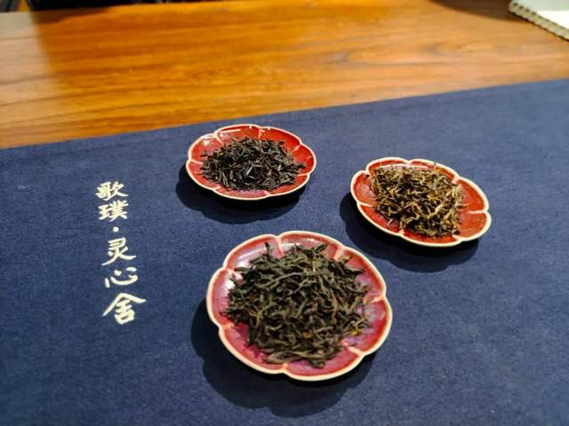 禹州首期钧瓷茶艺师研修培训班圆满结束 禹州首期钧瓷茶艺师研修培训班圆满结束