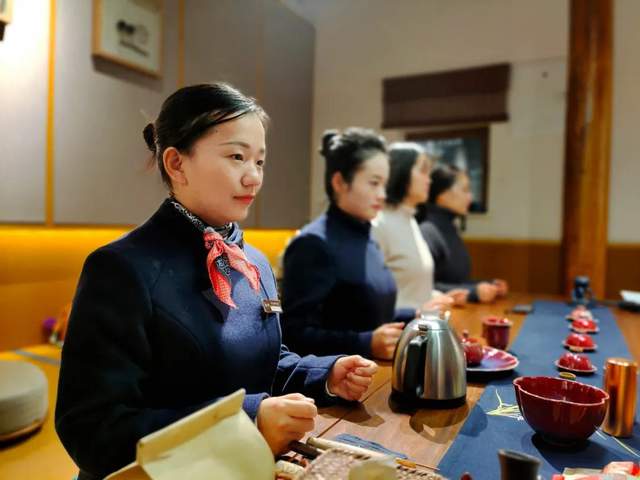 禹州首期钧瓷茶艺师研修培训班圆满结束 禹州首期钧瓷茶艺师研修培训班圆满结束