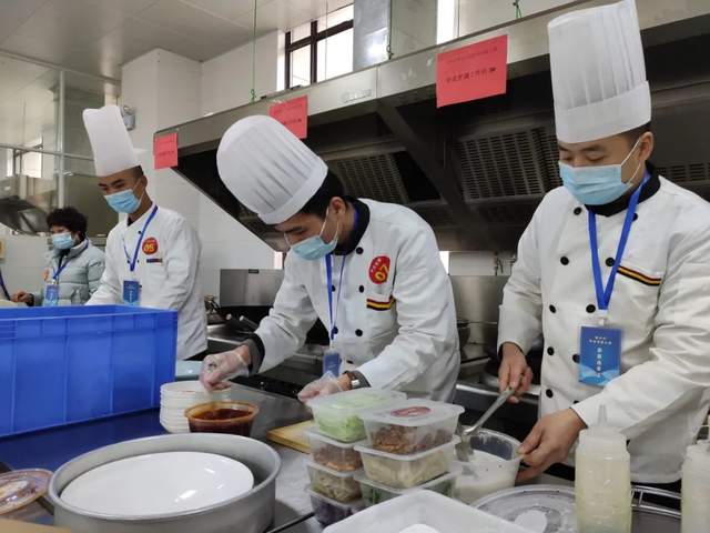 禹州市第十三届职业技能大赛隆重开幕! 禹州市第十三届职业技能大赛隆重开幕!
