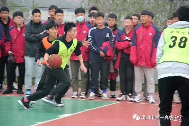 禹州一高高三篮球比赛 | “篮”不住,“心”精彩 禹州一高高三篮球比赛 | “篮”不住,“心”精彩