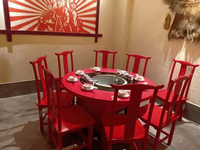 禹州工农兵大铁锅炖菜让体验激情燃烧的时代...! 禹州工农兵大铁锅炖菜让体验激情燃烧的时代...!