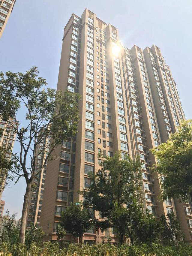 禹州新龙华庭冬日送“暖” 禹州新龙华庭冬日送“暖”