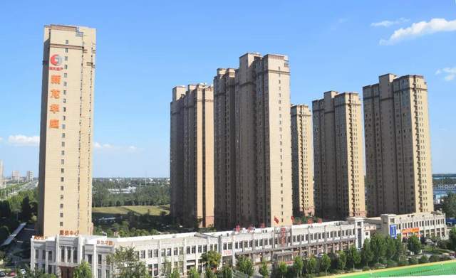 禹州新龙华庭冬日送“暖” 禹州新龙华庭冬日送“暖”
