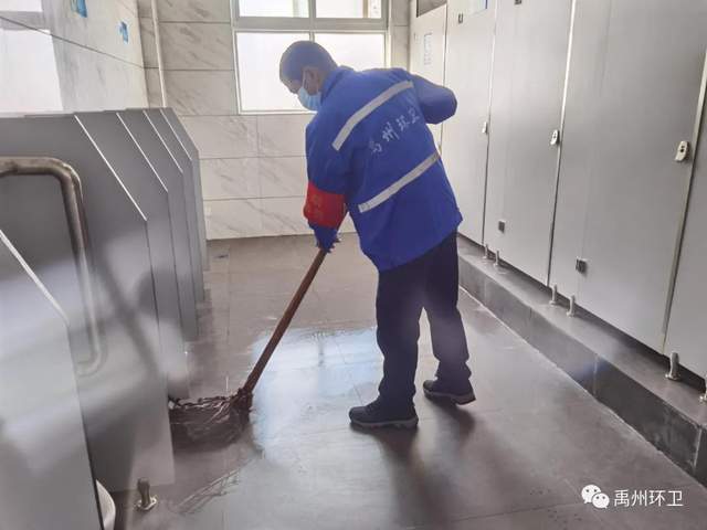 禹州环卫:坚持开展清洁行动 持续扮靓市容环境 禹州环卫:坚持开展清洁行动 持续扮靓市容环境