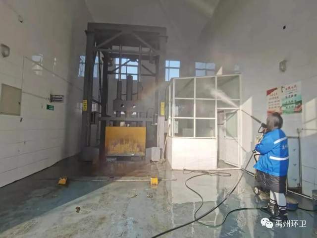 禹州环卫:坚持开展清洁行动 持续扮靓市容环境 禹州环卫:坚持开展清洁行动 持续扮靓市容环境