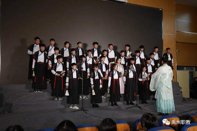 唱响时代强音!禹州中专纪念“一二·九”运动85周年合唱比赛 唱响时代强音!禹州中专纪念“一二·九”运动85周年合唱比赛